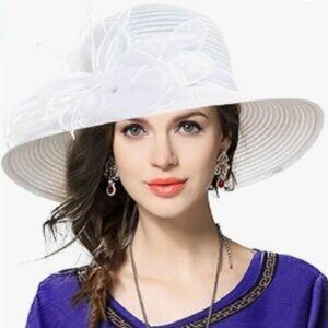 Chic White Women's Hat with Floral Accent
